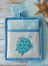 Load image into Gallery viewer, Beach Turtle Embellished Potholder Gift Set