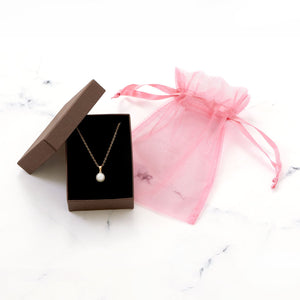Gold Necklace with a Sliding Cultured Freshwater Pearl Pendant - SoMag2