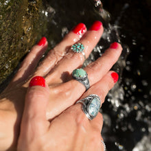 Load image into Gallery viewer, Oxidized Oval Roman Glass Ring - SoMag2